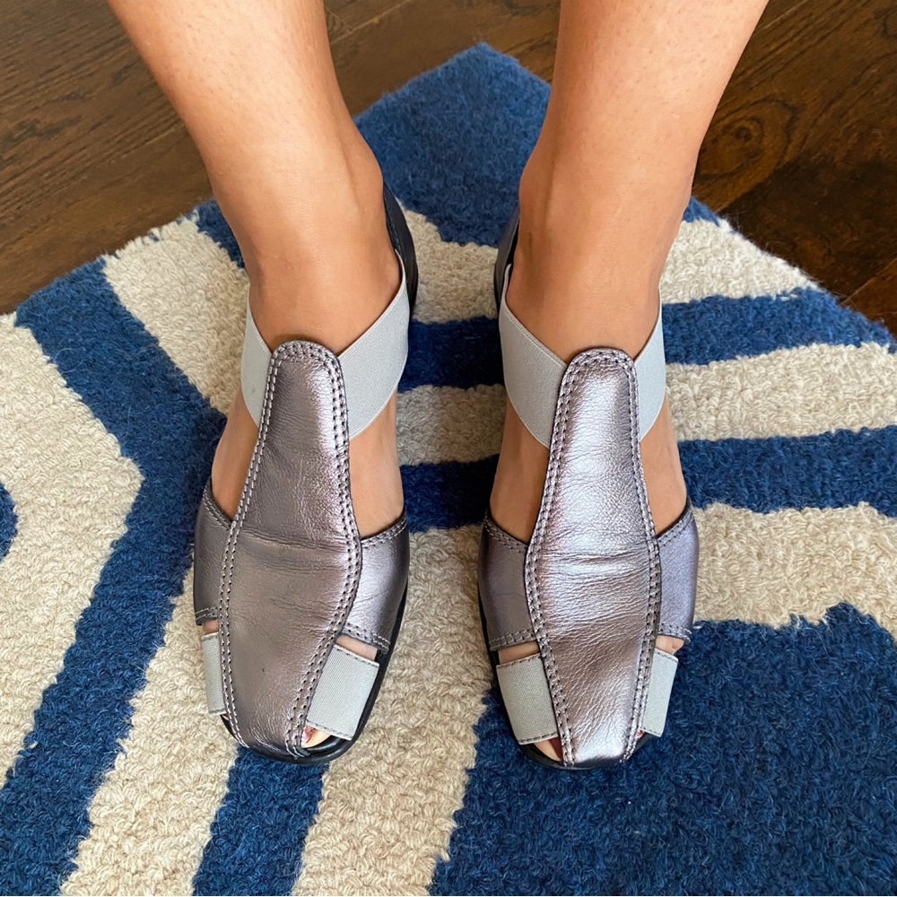 💎 TLC SILVER BLACK METTALIC CUT OUT SHOES! - Picture 2 of 15